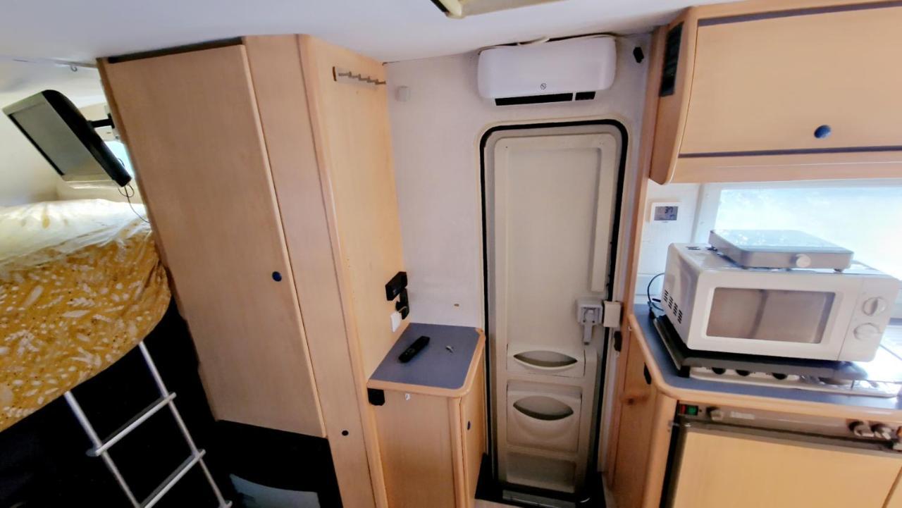 Camping-Car Vitry-le-Francois Ngoại thất bức ảnh